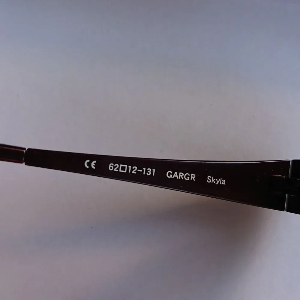Oliver Peoples SKYLA sunglasses - garnet